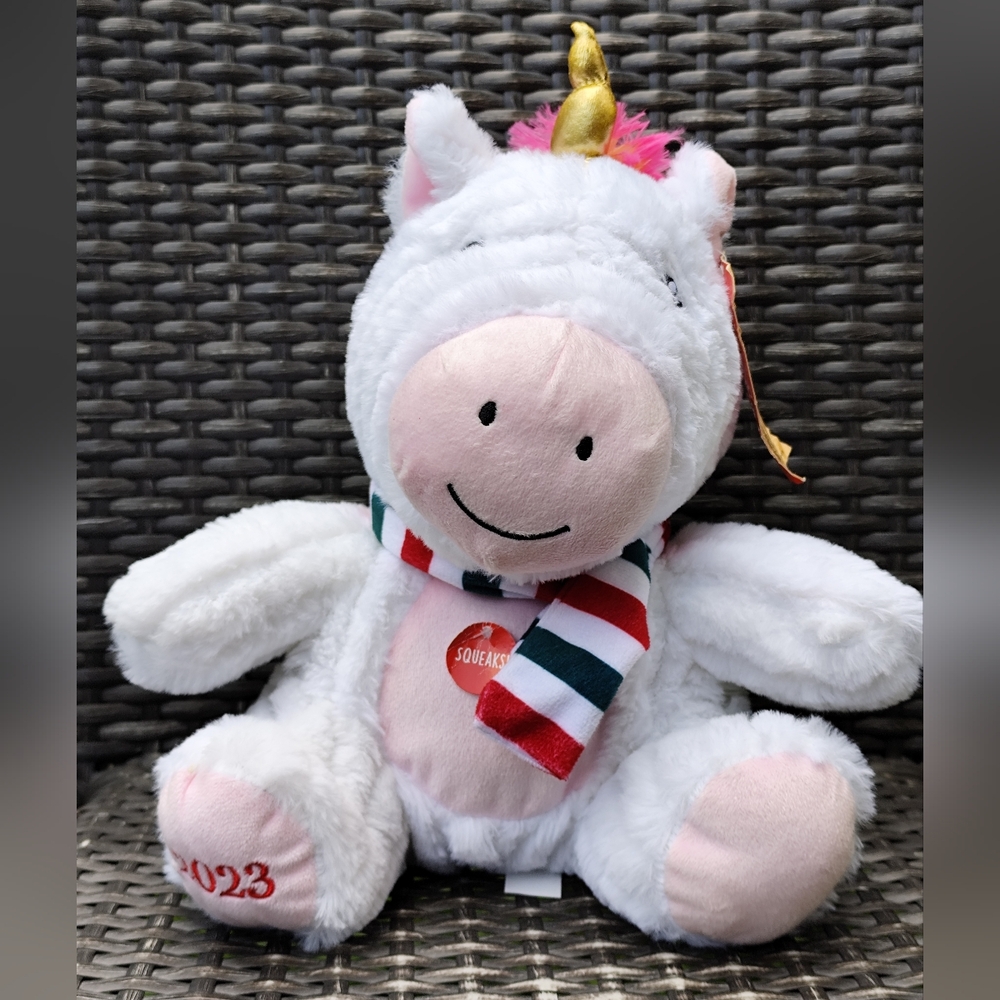 Petsmart Bliss White Unicorn Dog Plush Squeaker Toy 11" Stuffed Animal 2023